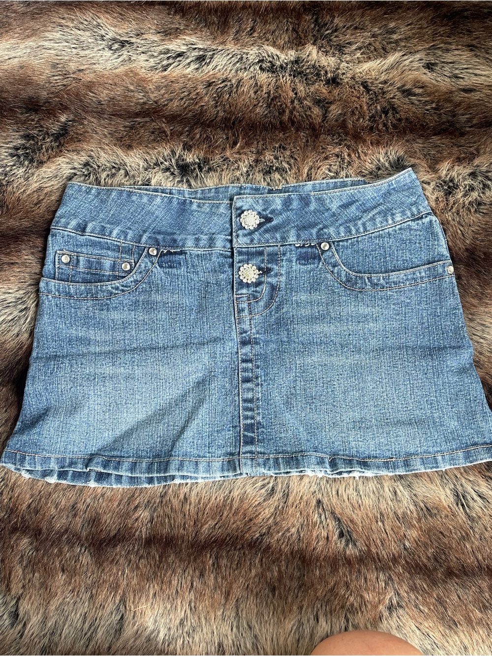 Y2K Denim Mini Skirt with Decorative Buttons
